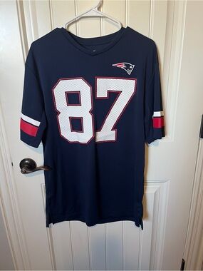 NFL New England Team Apparel Crewneck T-Shirt with Red & White Logo Accents